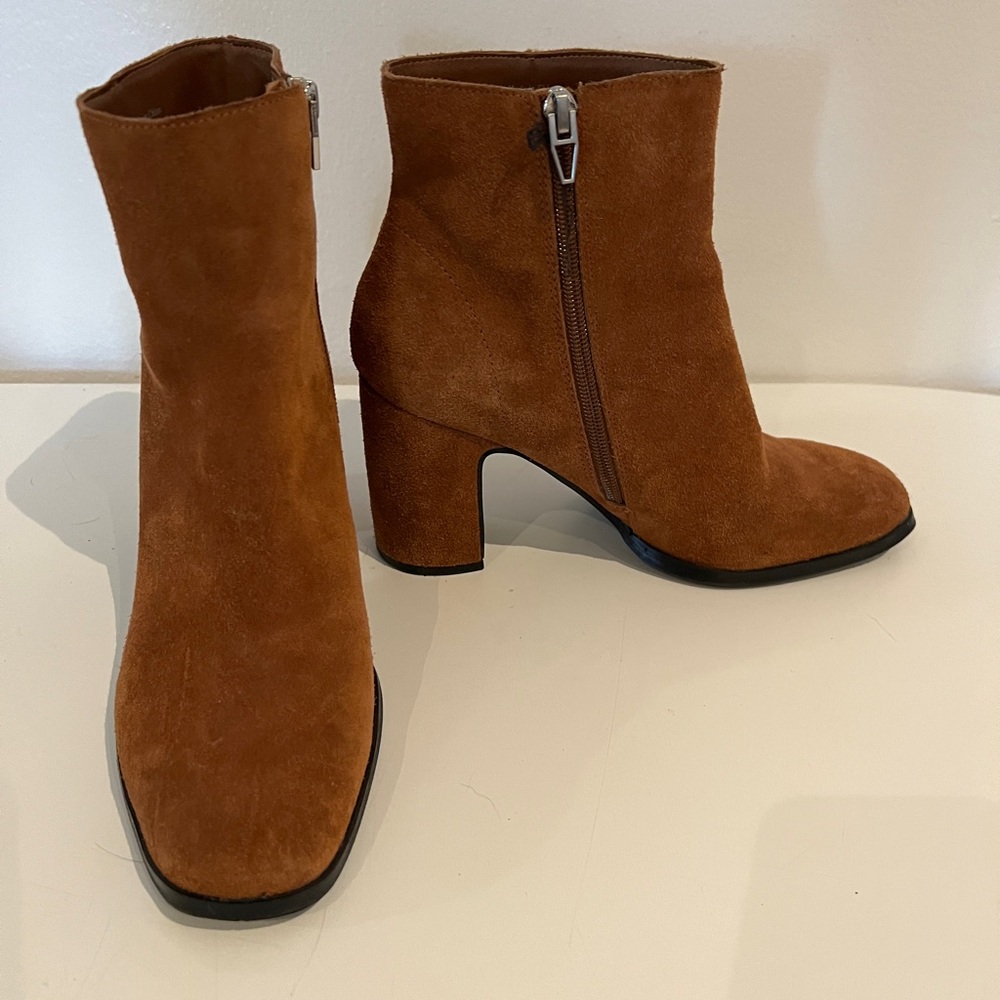 brown suede boots - Dolce Vita